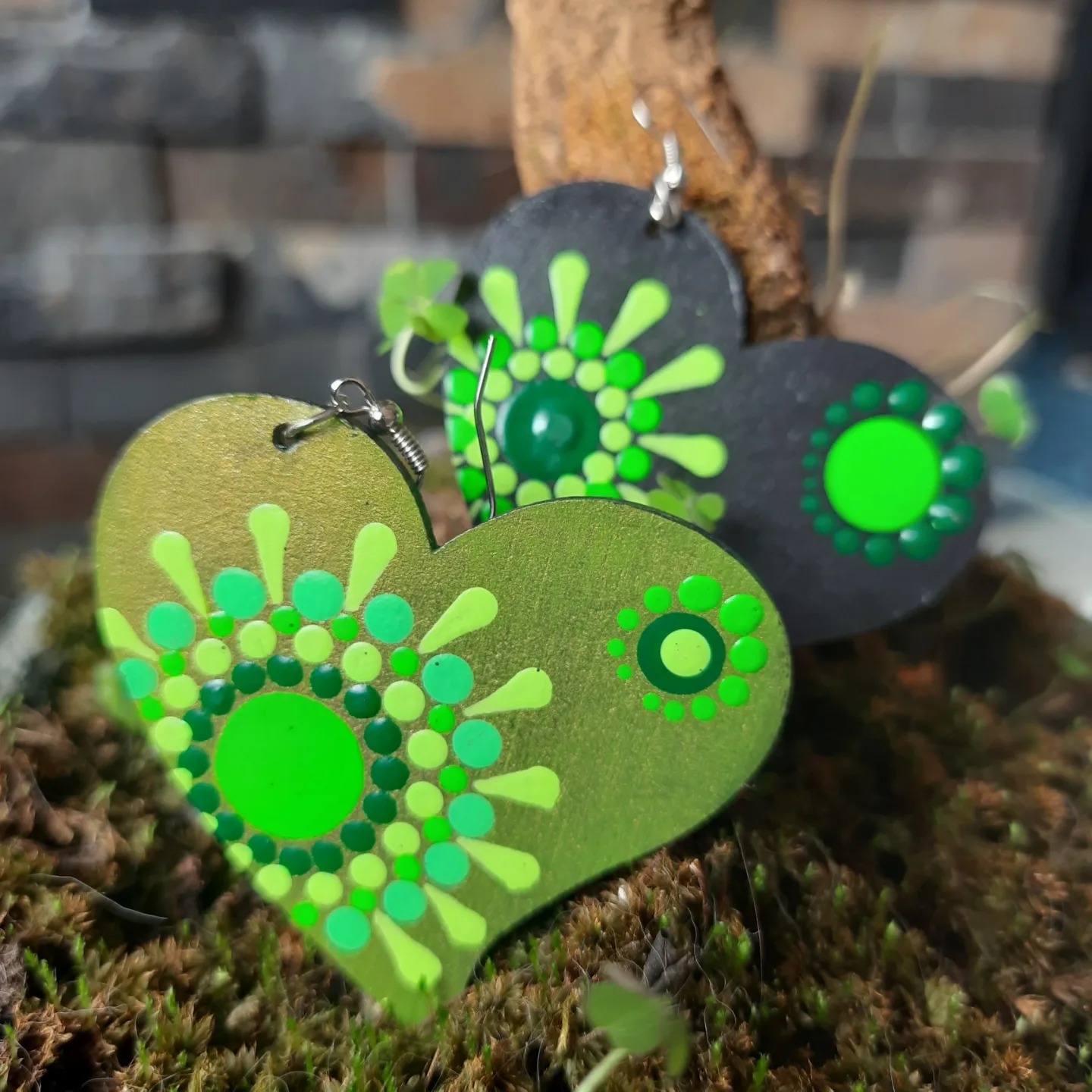 Bono Aretes en Puntillismo